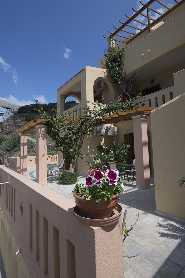 Amphitrite Apartamento Myrties Exterior foto